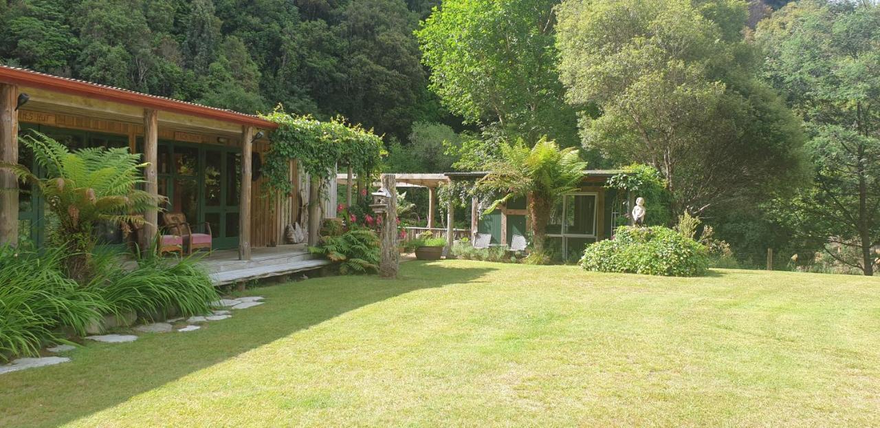 Blackfern Lodge Waimiha Экстерьер фото