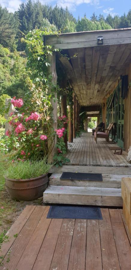 Blackfern Lodge Waimiha Экстерьер фото